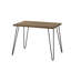 Bureau d'ordinateur avec surface en panneau de fibres à densité moyenne beige neutre et structure en acier, conception rectangulaire ouverte pour le bureau à domicile
