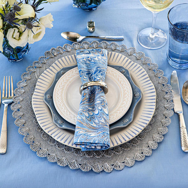 Isadora Silver Round Linen Placemat