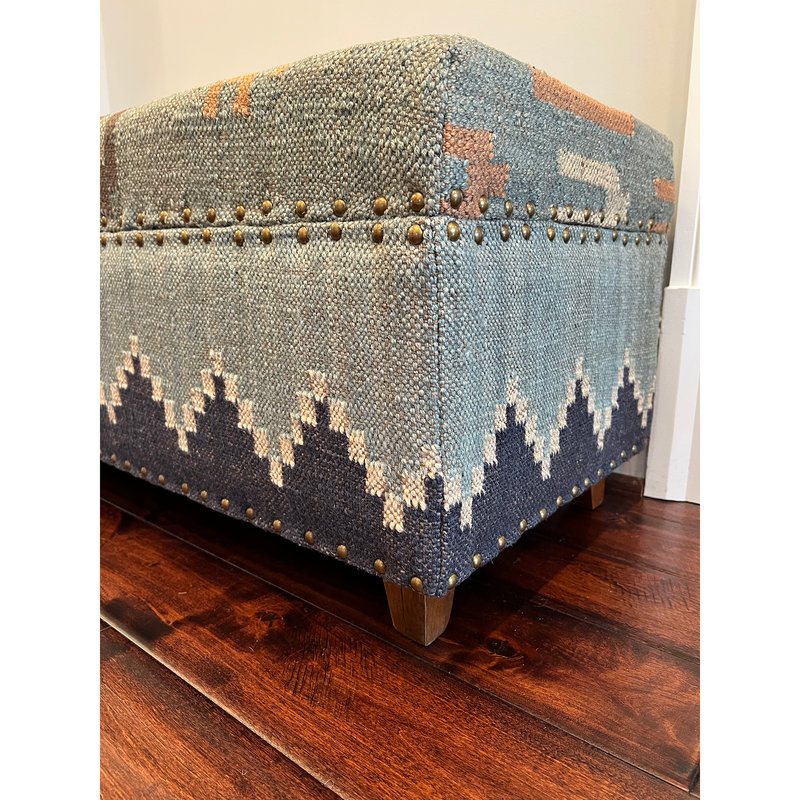 Banc de rangement à couvercle rabattable rembourré