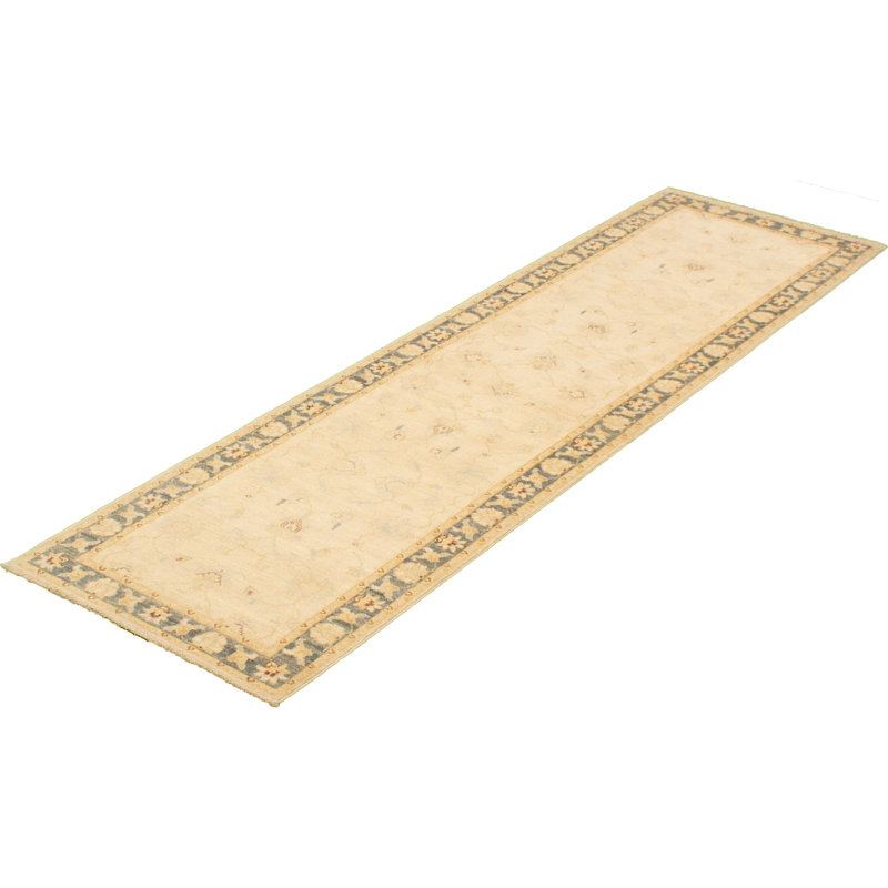 Tapis décoratif en laine de noué à la main new age ushak ivoire 2 pi 8 po x 9 pi 7 po one-of-a-kind