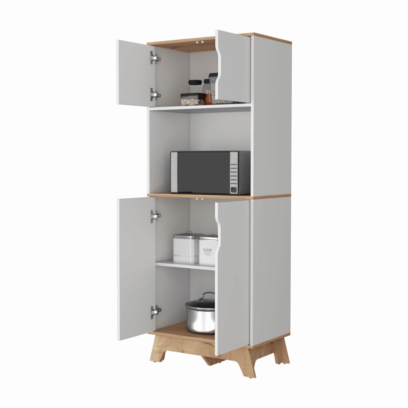 Îlot de cuisine élégant avec rangement spacieux et tablettes polyvalentes