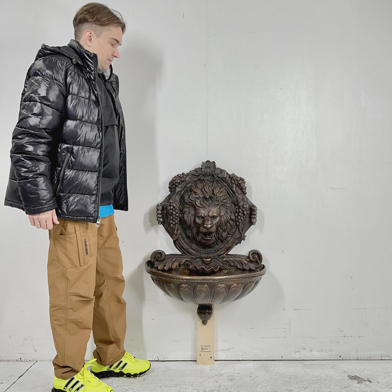 Bronze Lion Head Wall Fountain Sculpture