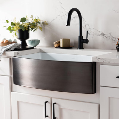 Rendezvous 33"L X 19.5"W Fireclay Farmhouse Kitchen Sink with Curved Apron
