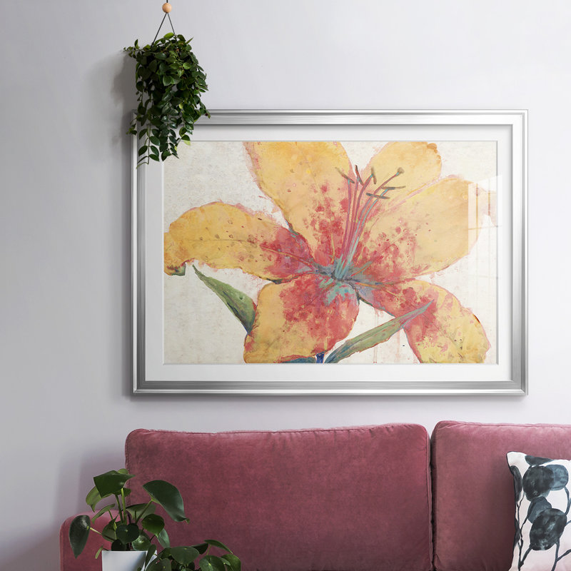 Blooming Lily, reproduction d'art encadrée, H 19 po x l 27 po x P 1,5 po, Argent