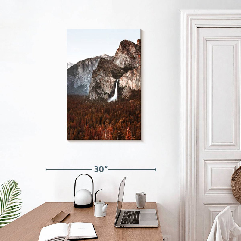 Alvord Yosemite en automne, H 30 po x l 20 po