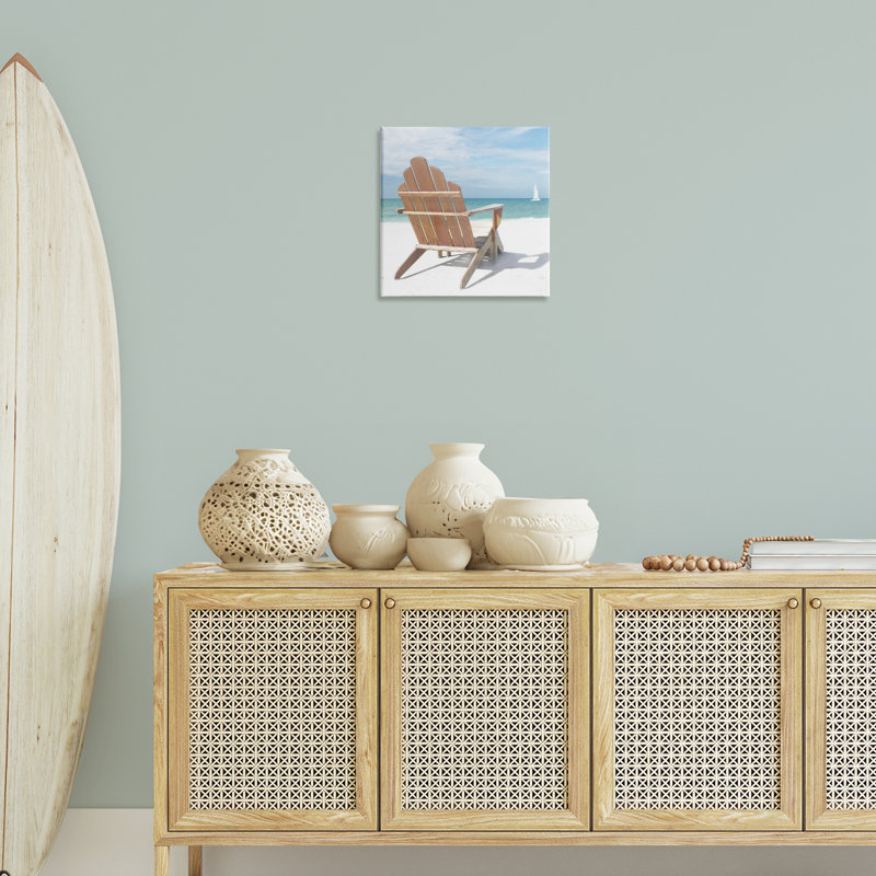 «View West Beach Chair» par Noah Bay, H 17 po x l 17 po