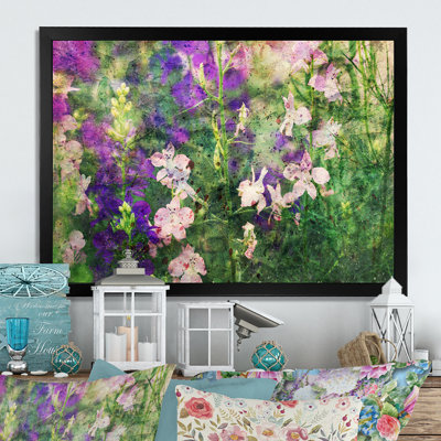 " Blooming Purple Flower "