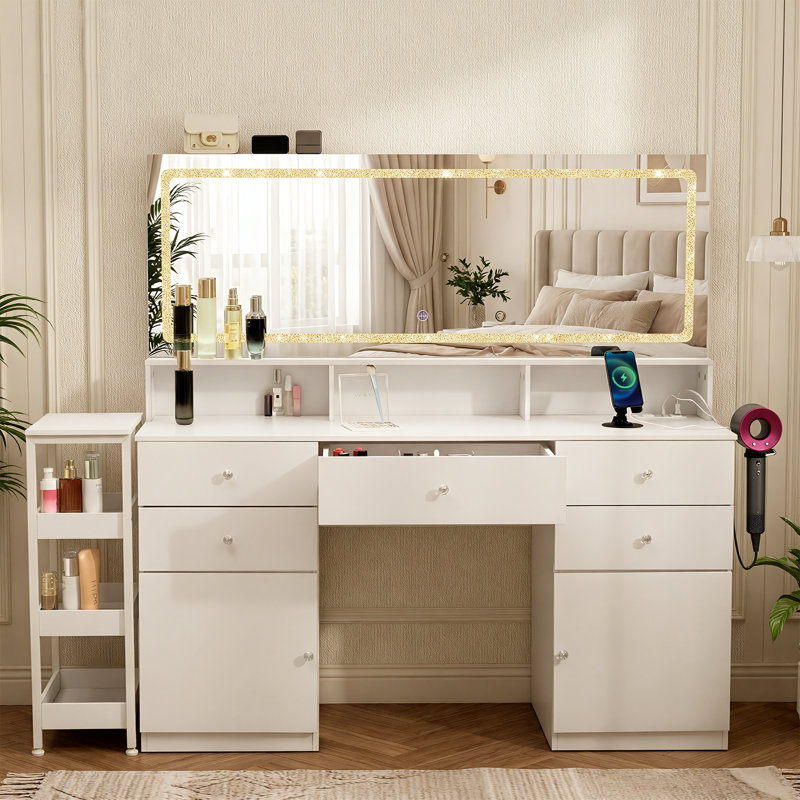 Coiffeuse moderne avec éclairage réglable
