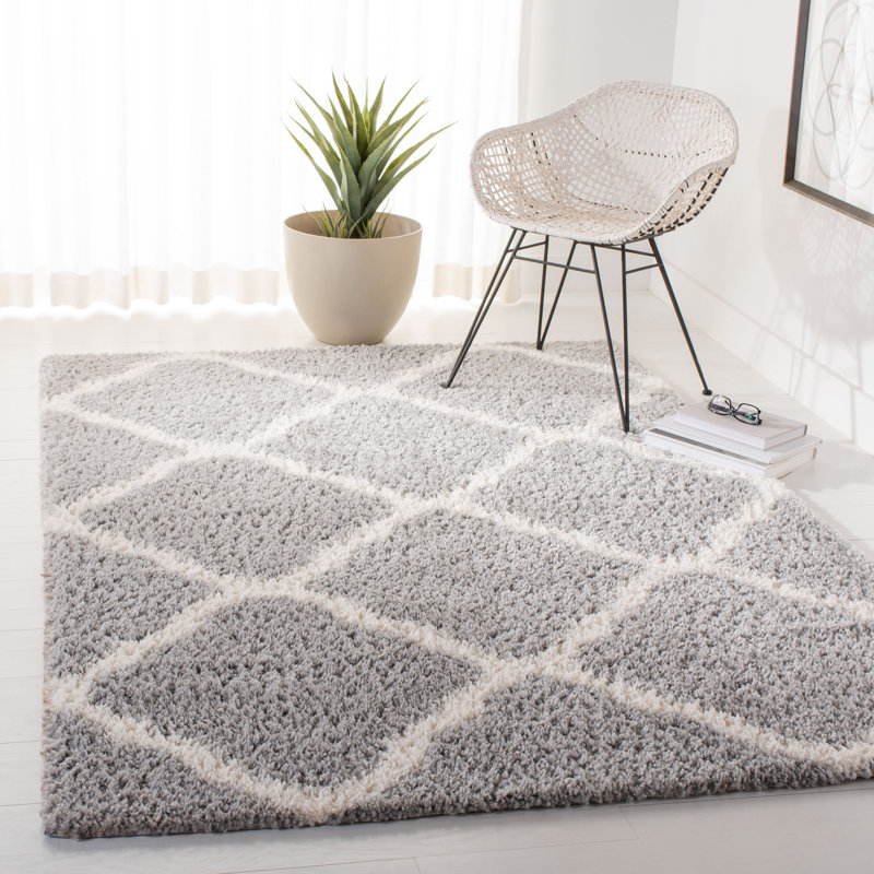 Guernsey Geometric Area Rug, Rectangle 91 x 152 cm