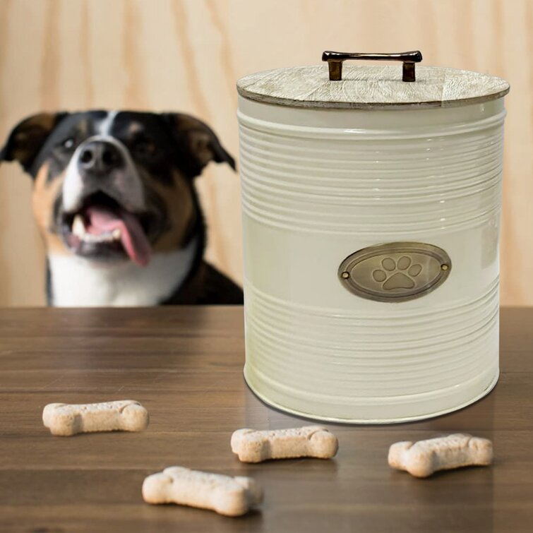 https://assets.wfcdn.com/im/12532587/resize-h755-w755%5Ecompr-r85/1173/117340587/Ribbed+Jumbo+Pet+3+Piece+Food+Storage+Container+Set.jpg