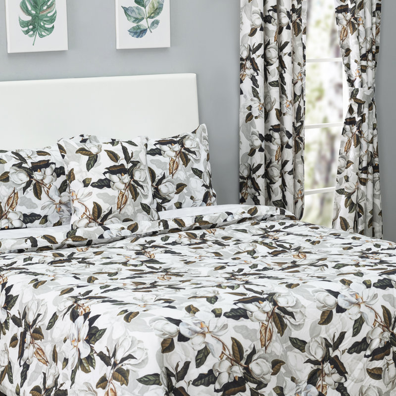 Magnolia Cotton Floral Comforter, Queen Comforter + 2 Standard Shams