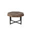 Table basse octogonale de style rétro avec pieds robustes en métal, forme en bois brun antique et motif en croix