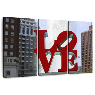 Sculpture Tergel Love Park