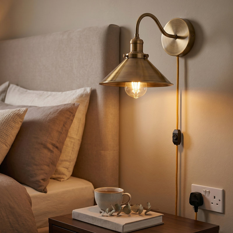Plug-in Armed Sconce, Yellow Brass