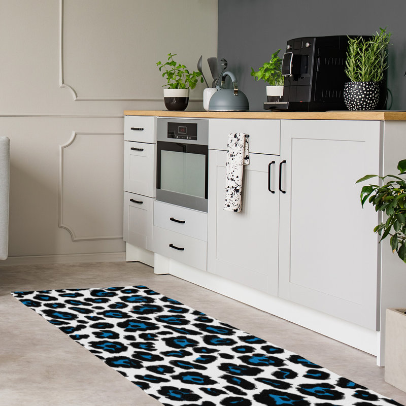 Animal Print Indoor Rug, Runner 2'6" x 8'