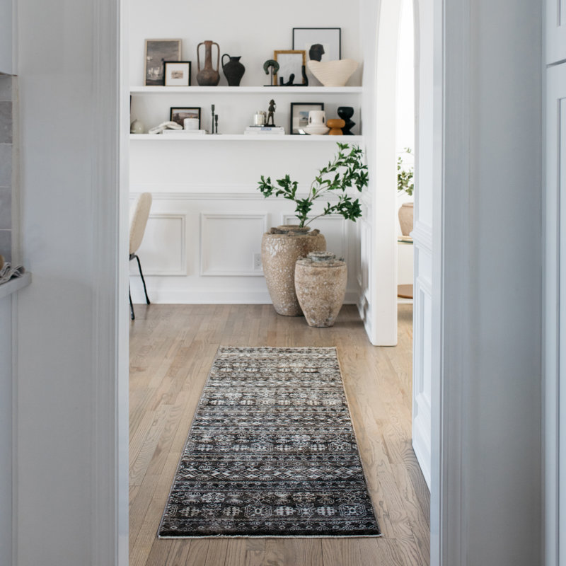 Aldred Geometric Indoor Rug, Runner 2'3" x 7'9"