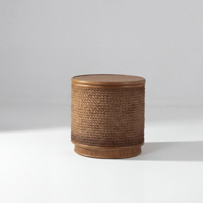Round Rattan Coffee Table with Lift-Off Lid Hidden Storage, Hand-Woven Hemp Rope Trim, Boho-Chic Decorative Accent Table