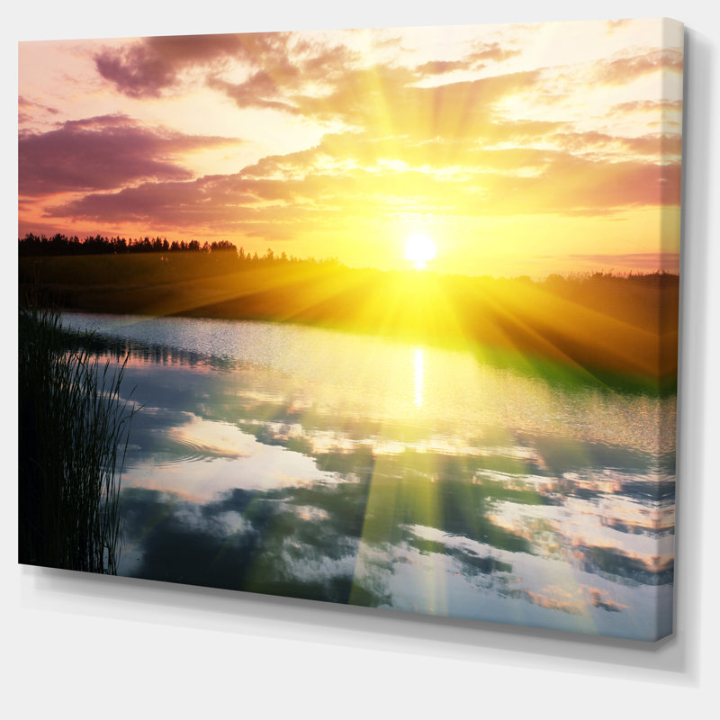 Bright Bright Sunrise Over Lake - reproduction de photo sur toile tendue, H 8 po x l 12 po