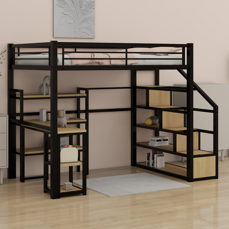 Lit mezzanine avec escalier, bureau intégré et tablettes