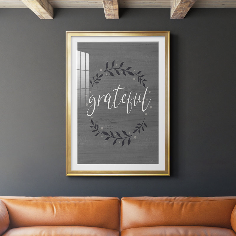 «Grateful Wreath», reproduction encadrée de qualité supérieure - prête à être accrochée, Or, H 36,5 po x l 26,5 po x P 1 po