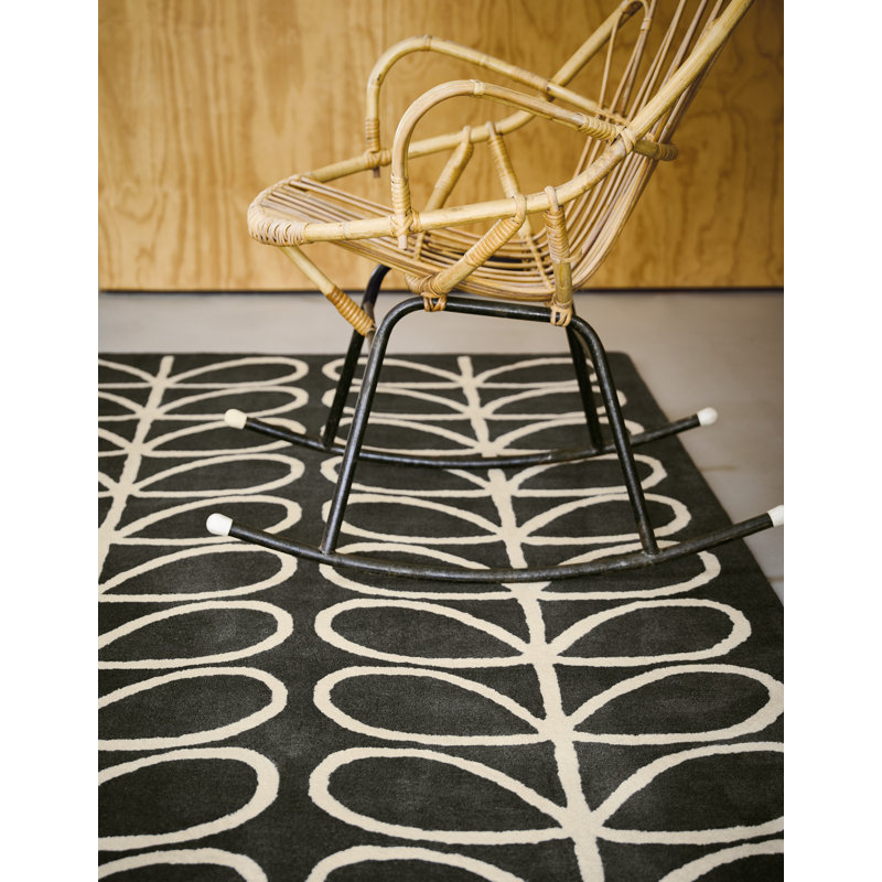 Wool Geometric Area Rug in Beige/Black, Rectangle 6'7" x 9'2"