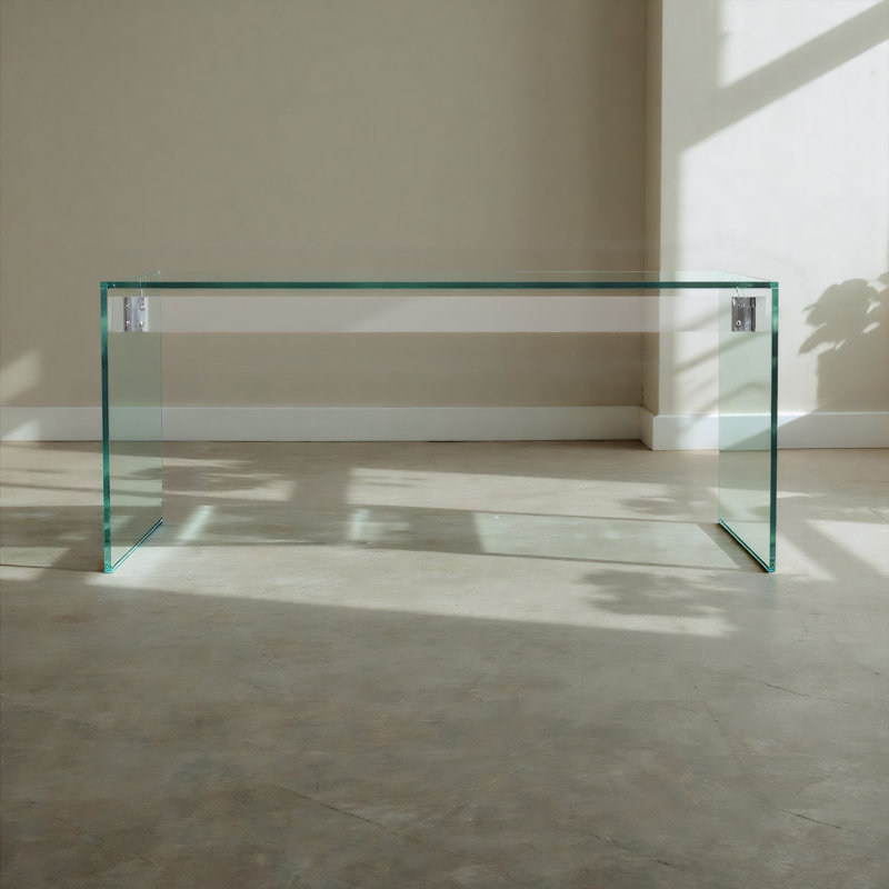 Bureau d'écriture moderne en verre trempé minimaliste, poste de travail tout en verre transparent avec quincaillerie chromée élégante pour le bureau à domicile