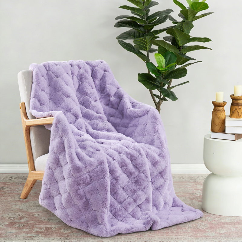 CloudNest Plush Faux Fur Throw Blanket, Lilas