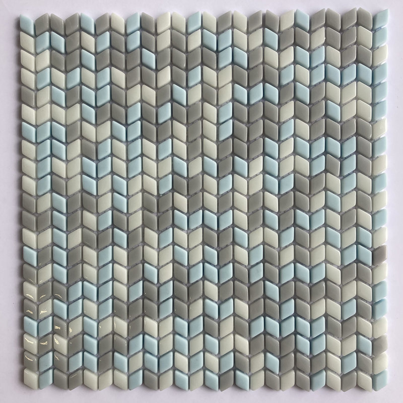 Carreau de mosaïque en verre à chevrons de 0,5 po x 0,75 po Sicily, Bruine