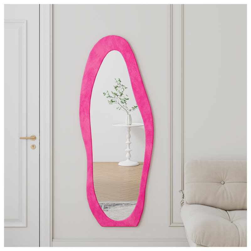 Miroir sur pied pleine longueur 63 po x 24 po avec cadre en métal rose