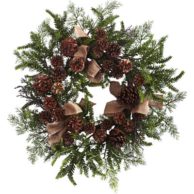 Couronne de pin 24 po et plastique