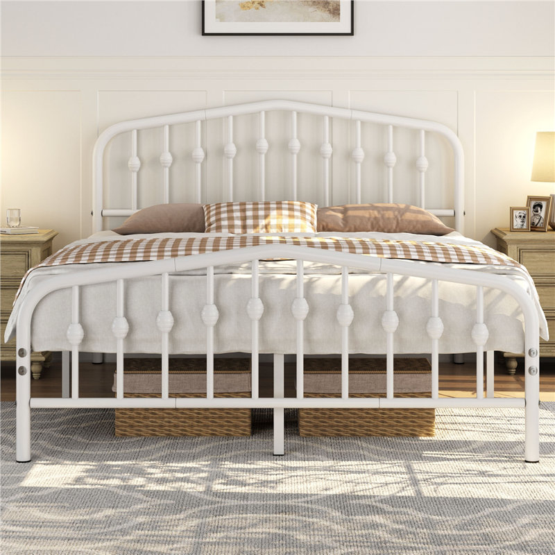 Metal Bed with Arched Headboard and Footboard, White, Kingsize (5')