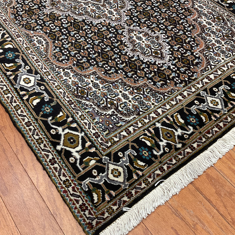  Tapis en laine et soie Tabriz fait à la main