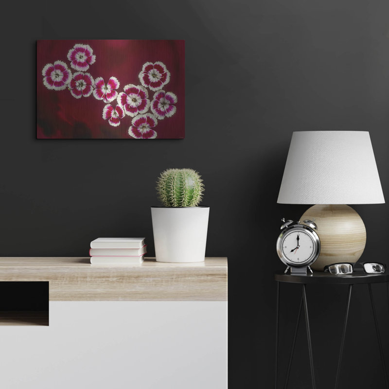«Macro Flowers 02» par Gordon Semmens, H 16 po x l 24 po