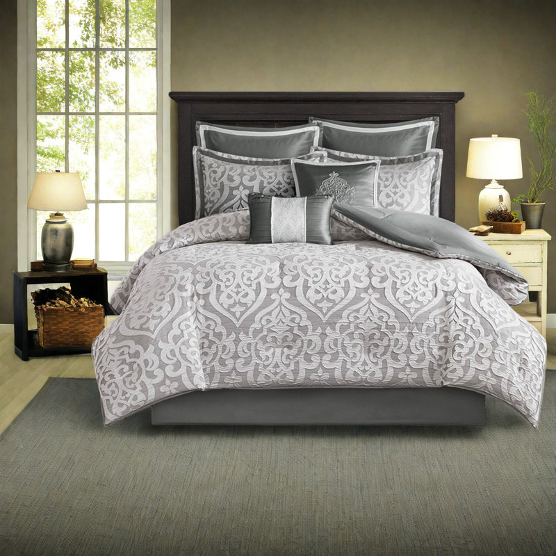 Elegant Jacquard Bedding Sets, Polyester Silver Comforter For Home