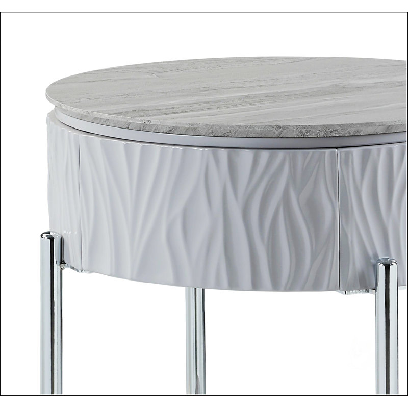 Table de bout grise à finition lustrée et chromée
