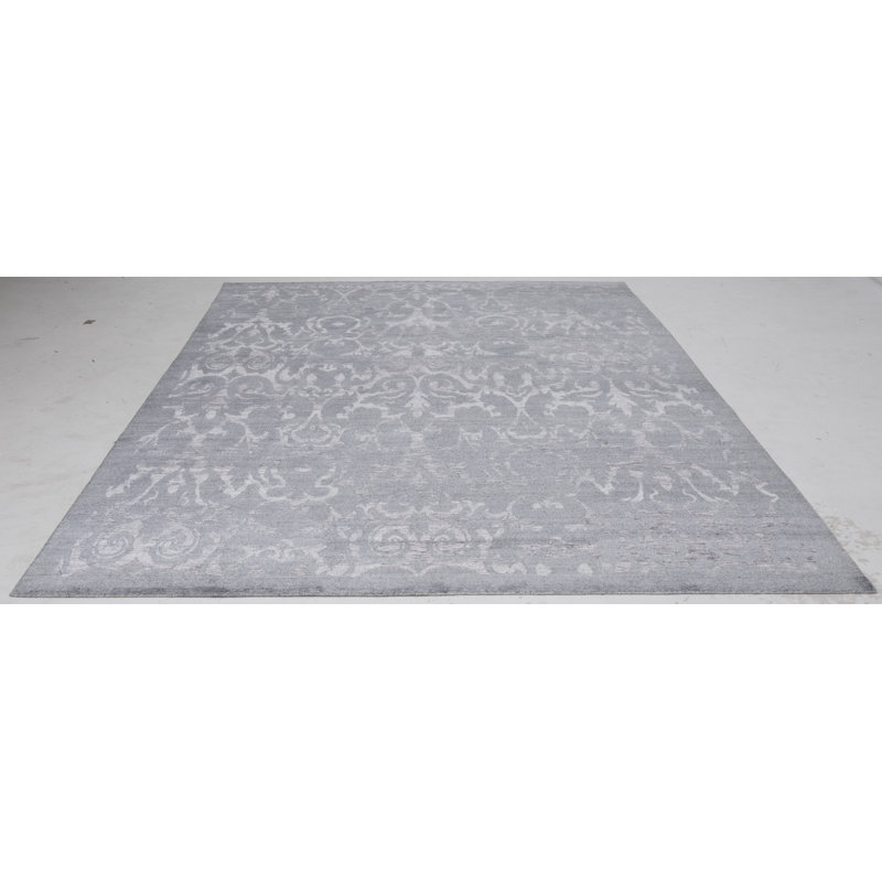 Handmade Cotton and Silk Abstract Area Rug