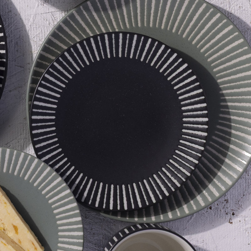  Ensemble de 4 petites assiettes Noritake Colorwave Stripe, 6,25 po, Black