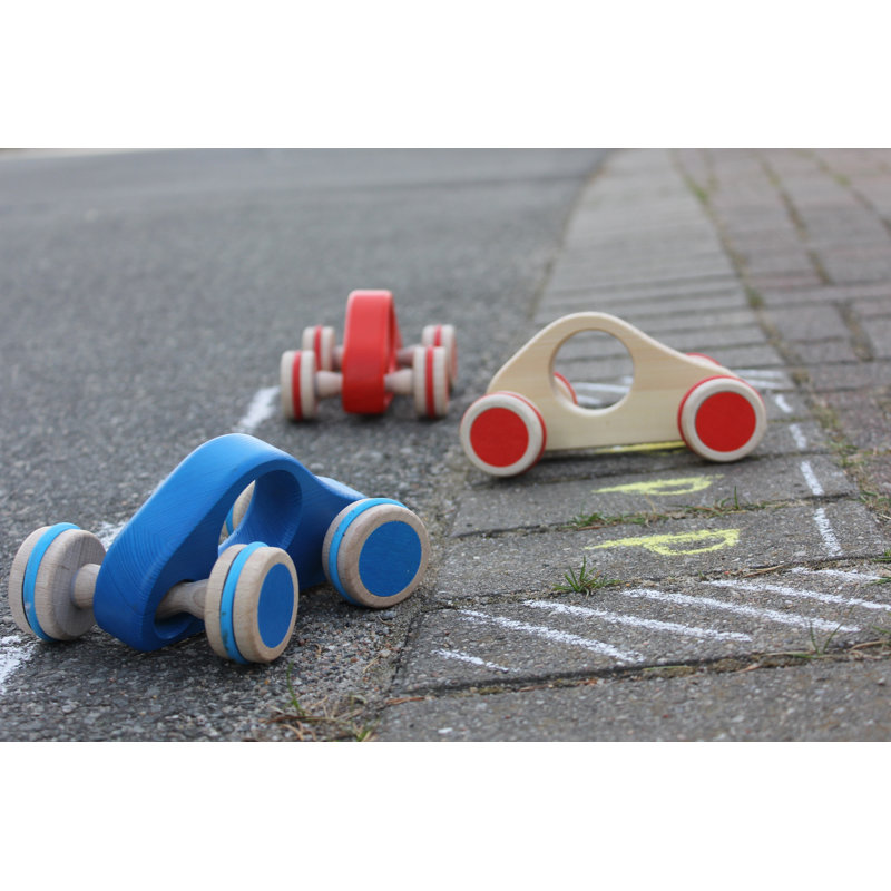 Zoomie Kids Sharmin Outdoor Kids Game, Red