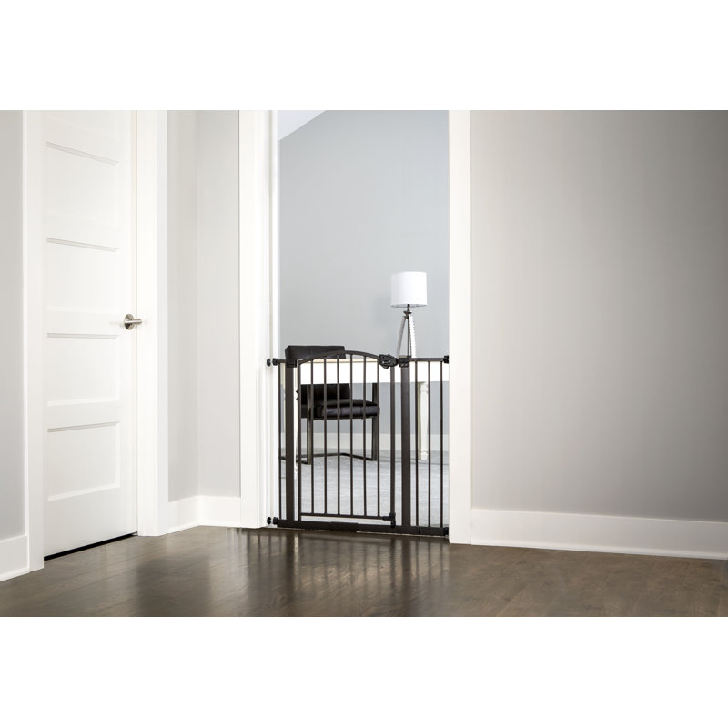 Bronze Arched Metal Retractable Baby Safety Gate