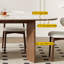 Table de salle à manger et chaises en forme de V-105297515