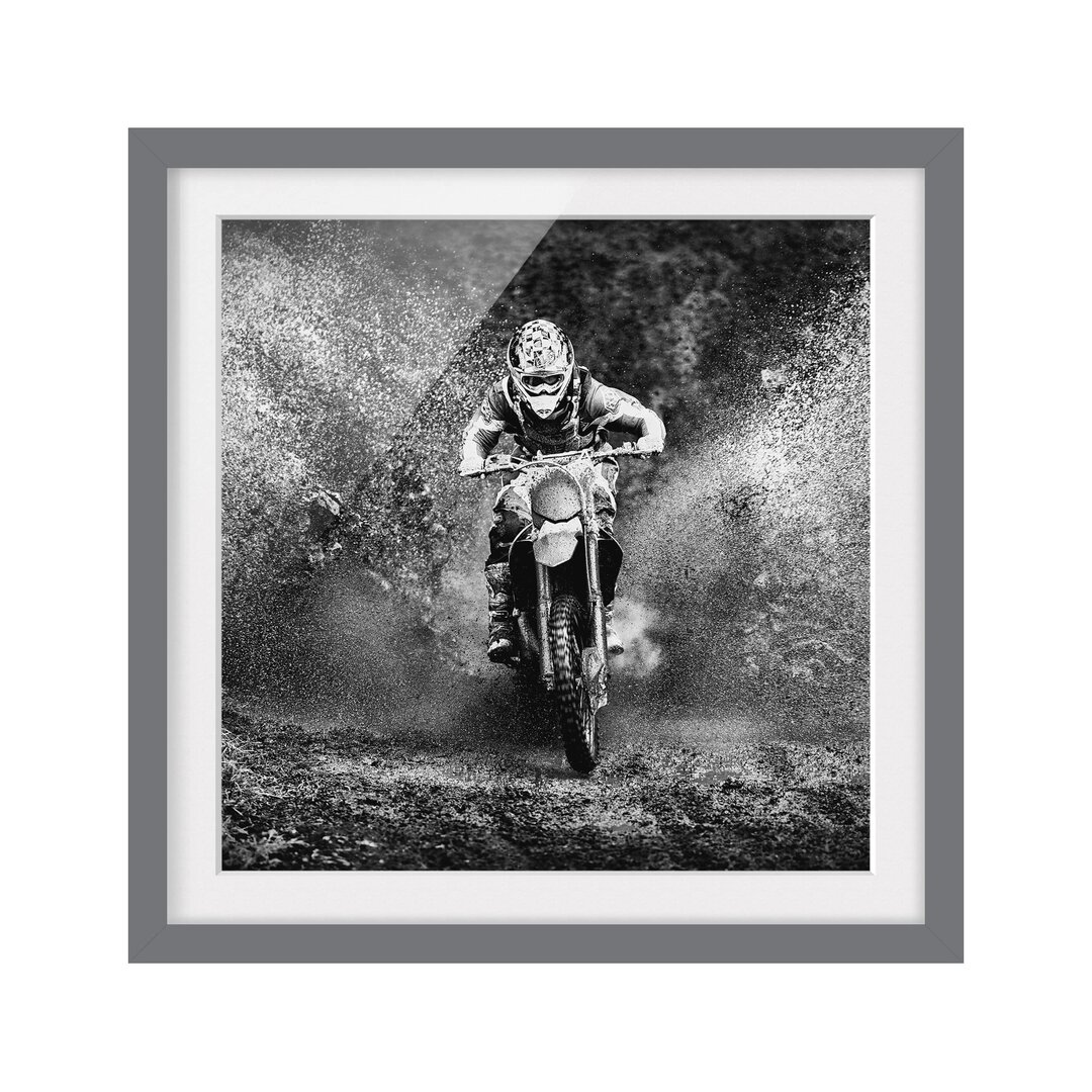 Gerahmtes Papierbild Motocross im Schlamm