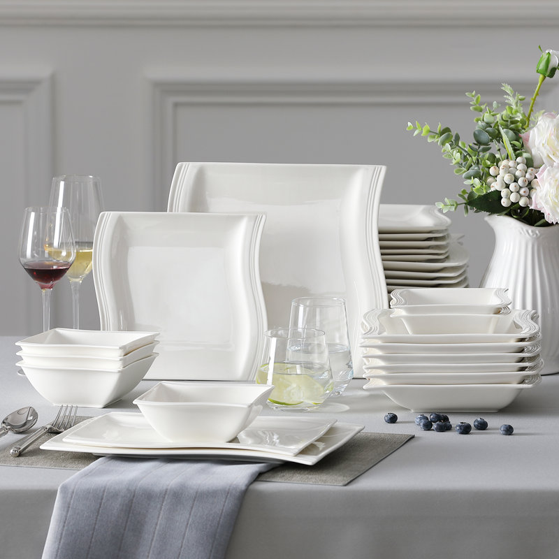 26-Piece Porcelain China Dinnerware Set, Service For 6