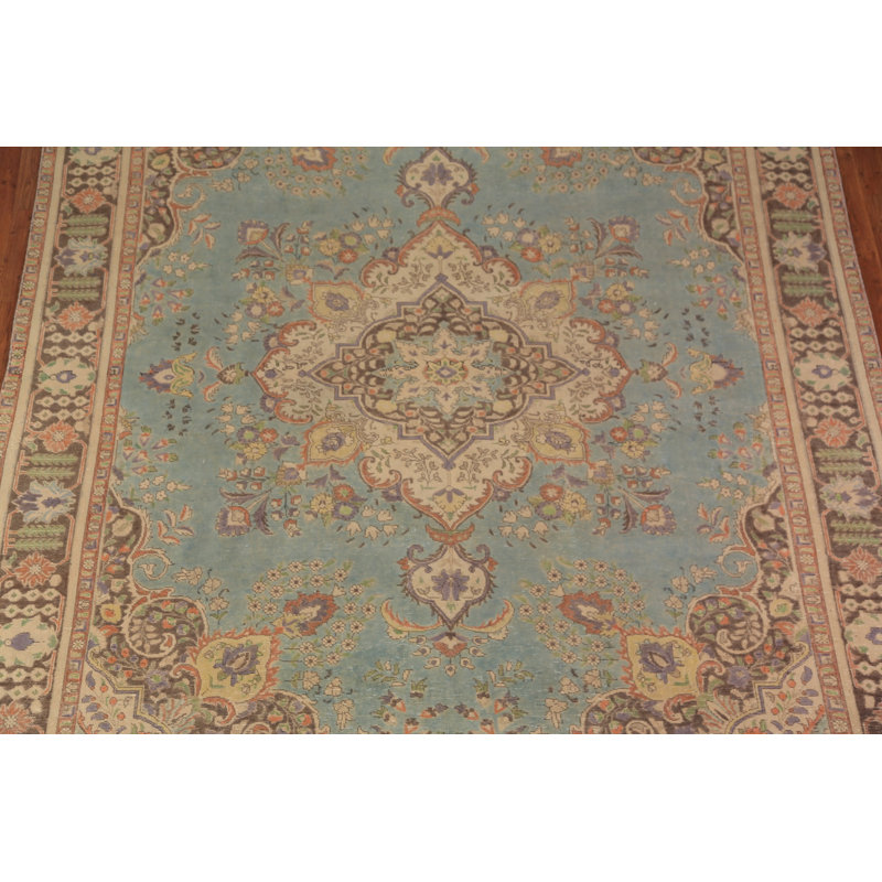 Tapis traditionnel médaillon bleu clair 10 x 13