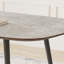 Table de salle à manger moderne avec pieds en métal-108896933-107402649