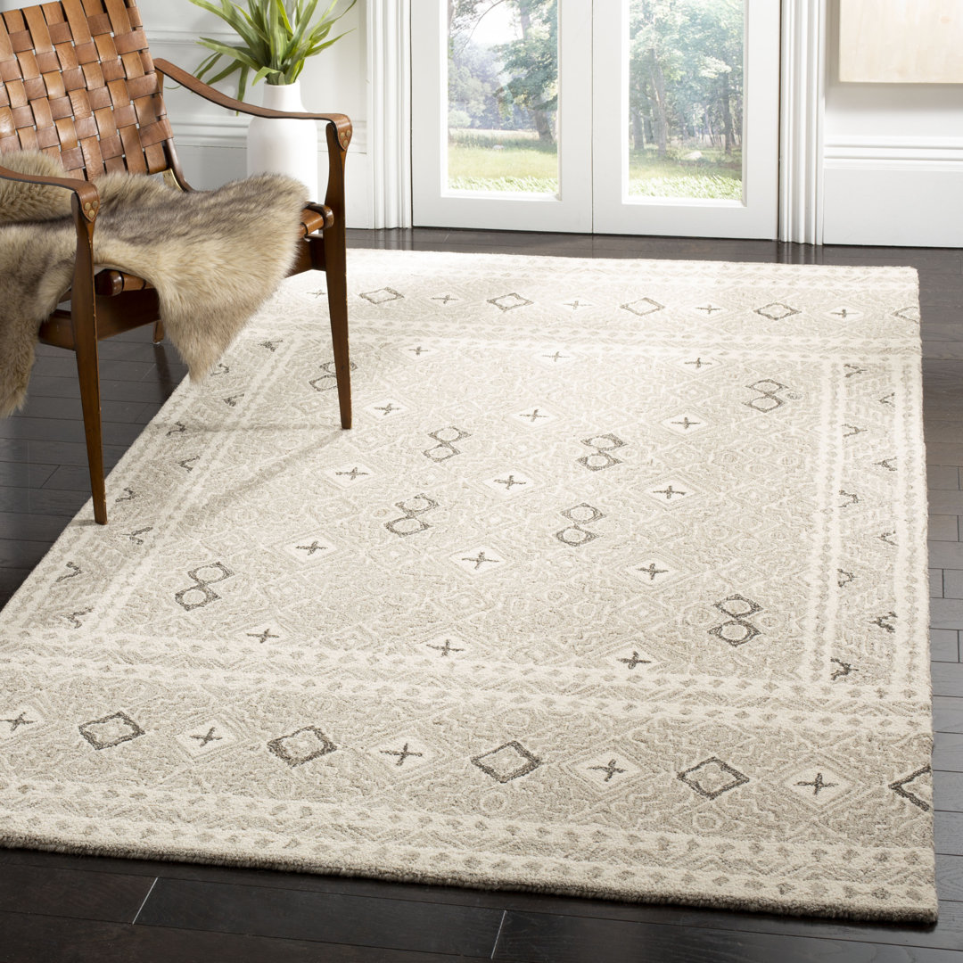 Devlin Hand Tufted Wool/Cotton Southwestern Rug in Grey/Ivory Union Rustic Rug 