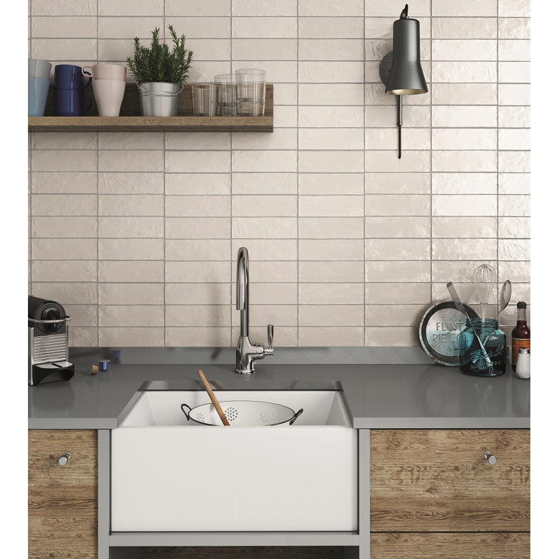 Mallorca 8" x 2.5" Ceramic Subway Tile, White