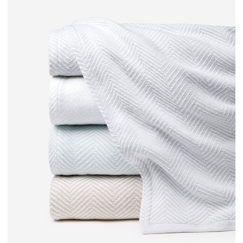 Camilo Blanket, White/Aquamarine, King