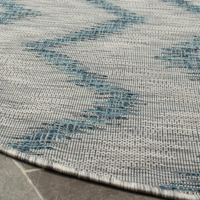 Esters Performance Chevron Indoor/Outdoor Area Rug, Round 6'7"