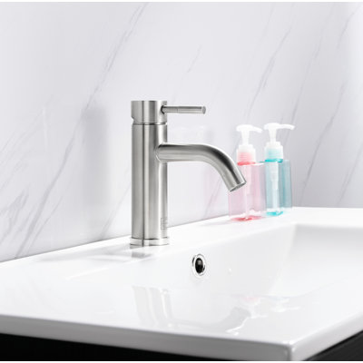 Victor Single-Hole Single-handle Bathroom Faucet