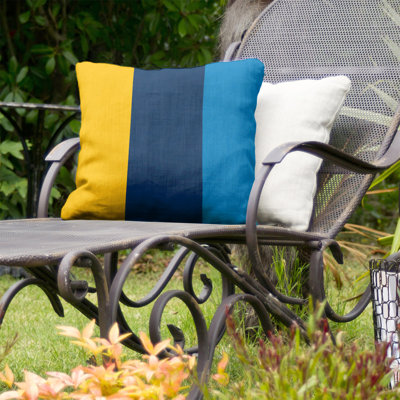  Indoor/Outdoor Throw Pillow